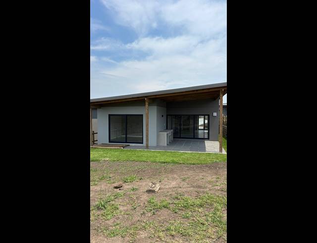3 BEDROOM HOUSE FOR SALE IN PALM LAKES ESTATE